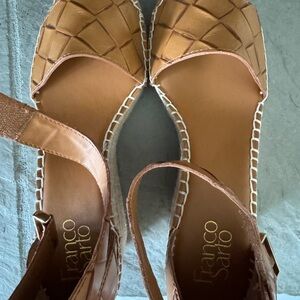 NWT Franco Sarto Women's Tan Sandals
